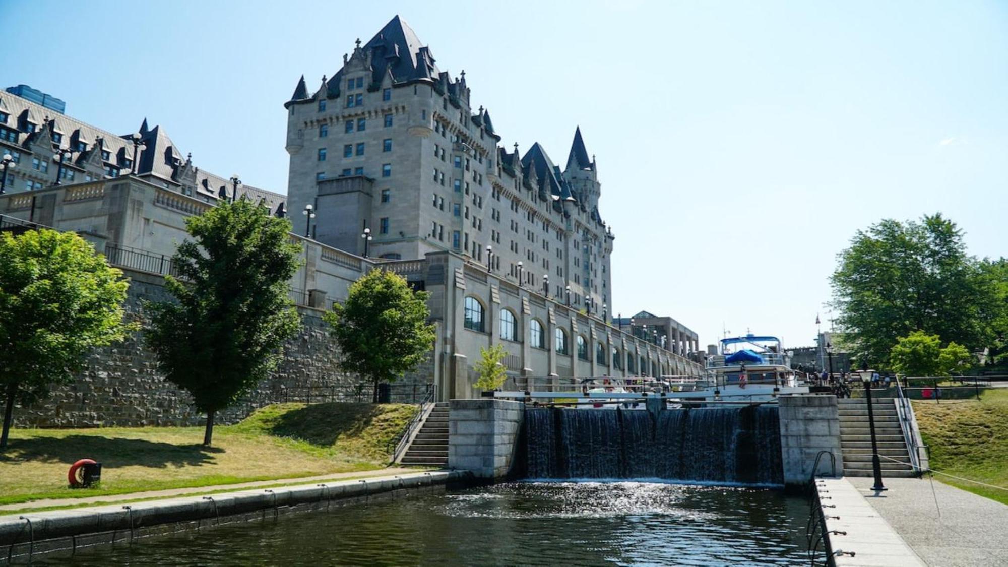 Holiday Inn - Ottawa Dwtn - Parliament Hill By Ihg Esterno foto